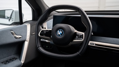 BMW iX xDrive 40