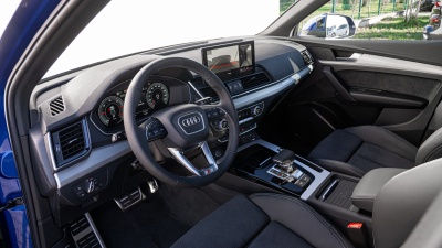 AUDI Q5 Sportback 2.0 TDI Quattro Sport Edition (pohľad zozadu)