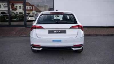 Škoda Scala 1.0 TSI First Edition (pohľad zozadu)