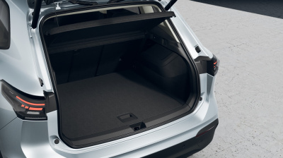 VW Tiguan 1.5 eTSI Limited (pohľad do interiéru)