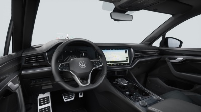 VW Touareg 3.0 TDI R-line 4x4 (pohľad do interiéru)