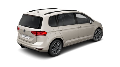 VW Touran 1.5 TSI Limited (pohľad spredu)