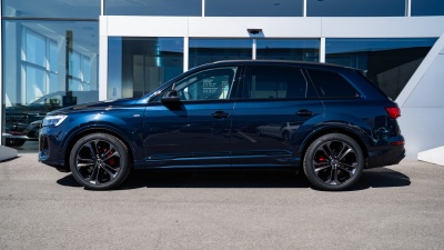 AUDI Q7 3.0 TDI Quattro S line  (pohľad zboku)