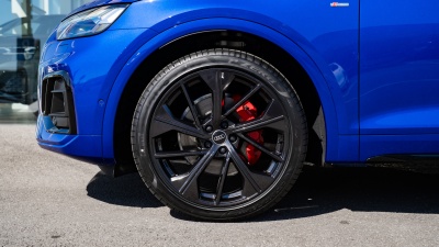 AUDI Q5 Sportback 2.0 TDI Quattro Sport Edition (pohľad do interiéru)