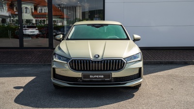 Škoda Superb 2.0 TDI L&K 4x4 (pohľad zboku)