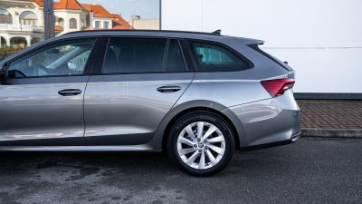 Škoda Octavia Combi 1.5 TSI First Edition Advance (pohľad do interiéru)