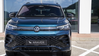 VW Tiguan 1.5 TSI eHybrid R-Line (pohľad spredu)