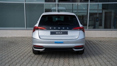 Škoda Scala 1.5 TSI Drive Plus (pohľad spredu)