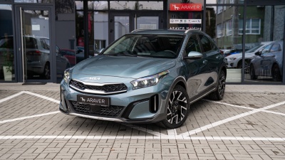 Kia XCeed 1.5 T-GDi 7DCT Gold (základný pohľad)