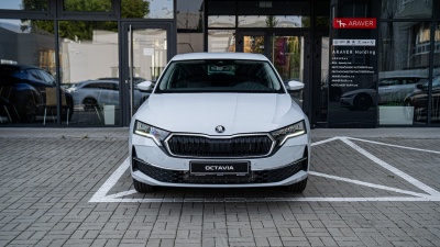 Škoda Octavia 2.0 TDI First Edition Advance  (pohľad zboku)