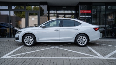 Škoda Octavia 2.0 TDI First Edition Advance  (pohľad zozadu)