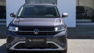 VW T-Cross 1.0 TSI Limited (pohľad spredu)
