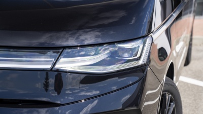 VW Multivan Style Long 2.0 TSI (pohľad do interiéru)