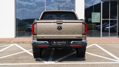 VW Amarok 3.0 TDI Aventura 4x4 (pohľad do interiéru)