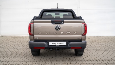 VW Amarok  3.0 TDI PanAmericana 4x4 (pohľad spredu)