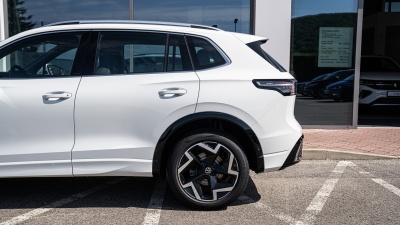 VW Tiguan 1.5 TSI R-line (pohľad do interiéru)