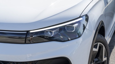 VW Tiguan 1.5 eTSI R-line (pohľad zboku)