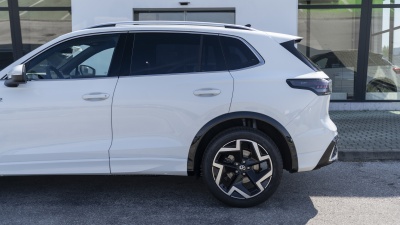 VW Tiguan 1.5 eTSI R-line (pohľad do interiéru)