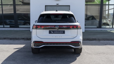 VW Tiguan 1.5 eTSI R-line (pohľad do interiéru)