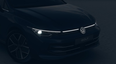 VW Golf 1.5 eTSI Style (pohľad spredu)