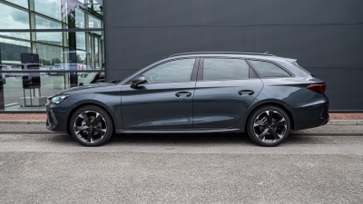 CUPRA Leon SP 1.5 eTSI  (pohľad zboku)