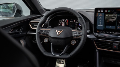 CUPRA Formentor 1.5 eTSI (pohľad spredu)