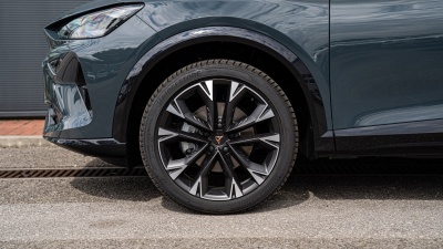 CUPRA Formentor 1.5 eTSI (pohľad do interiéru)