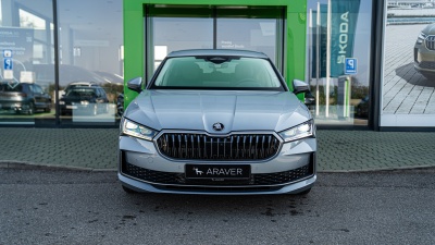 Škoda Superb 2.0 TSI L&K 4x4 (pohľad zozadu)