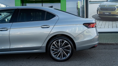 Škoda Superb 2.0 TSI L&K 4x4 (pohľad do interiéru)