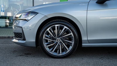 Škoda Superb 2.0 TSI L&K 4x4 (pohľad do interiéru)