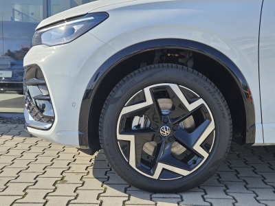 VW Tiguan 2.0 TDI R-Line 4X4 (pohľad spredu)