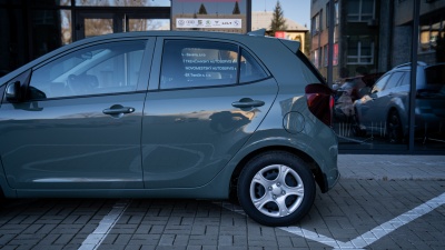 Kia Picanto 1.0 DPi Silver (pohľad do interiéru)