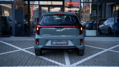 Kia Picanto 1.0 DPi Silver (pohľad spredu)