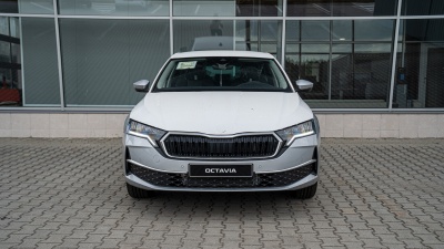 Škoda Octavia 2.0 TDI First Edition Advance (pohľad zozadu)