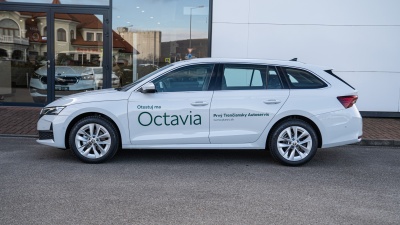 Škoda Octavia Combi 2.0 TDI Top Selection (pohľad zozadu)