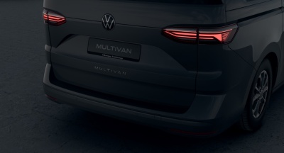 VW Multivan 2.0 TDI Life Long (pohľad do interiéru)