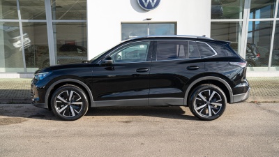 VW Tiguan 2.0 TDI Elegance 4x4 (pohľad zboku)