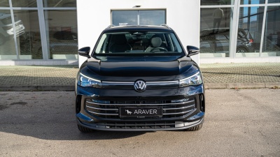 VW Tiguan 2.0 TDI Elegance 4x4 (pohľad zozadu)