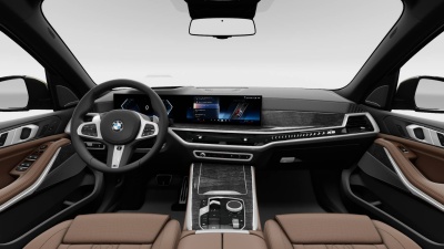 BMW X5 30d xDrive (pohľad do interiéru)