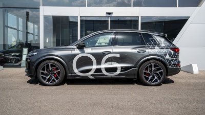 AUDI Q6 e-tron Quattro (pohľad zozadu)