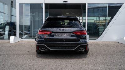 AUDI RS6 Avant 4.0 TFSI Quattro (pohľad spredu)