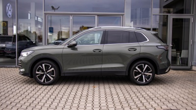 VW Tiguan 2.0 TDI Elegance (pohľad zboku)