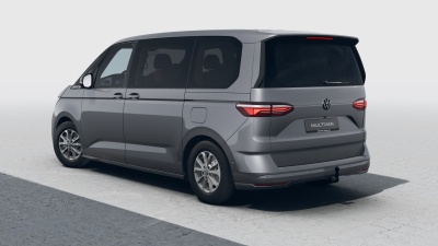 VW Multivan Bulli 2.0 TDI (pohľad zozadu)