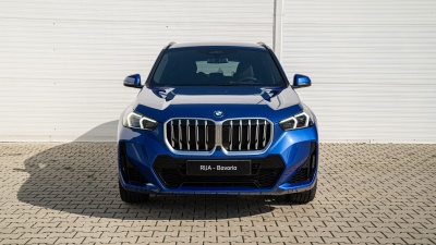 BMW X1 23i xDrive (pohľad do interiéru)