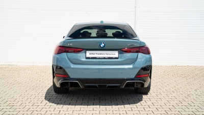 BMW i4 eDrive35 Gran Coupe (pohľad do interiéru)