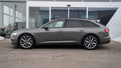 AUDI A6 Allroad 3.0 TDI Quattro (pohľad zozadu)