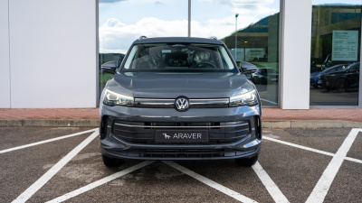 VW Tiguan 1.5 eTSI Limited (pohľad zboku)