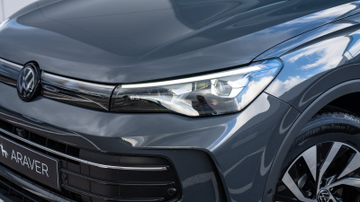 VW Tiguan 1.5 eTSI Limited (pohľad do interiéru)