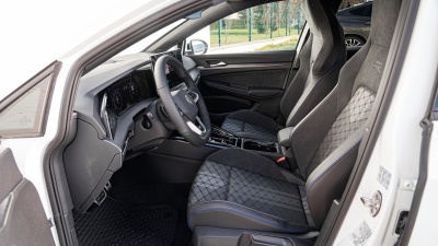 VW Golf Variant 1.5 eTSI R-Line