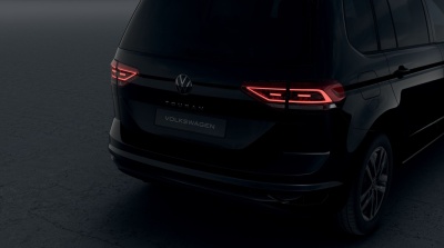 VW Touran 1.5 TSI Limited (pohľad do interiéru)